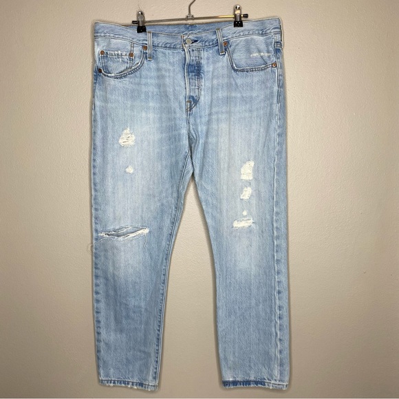 Levi’s 501 CT 32x32 Light Wash Distressed Jeans - Picture 2 of 14